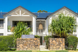 Two Bedroom Beachfront Apartment – Fully Furnished Inc Utilities – Available June to October 2026